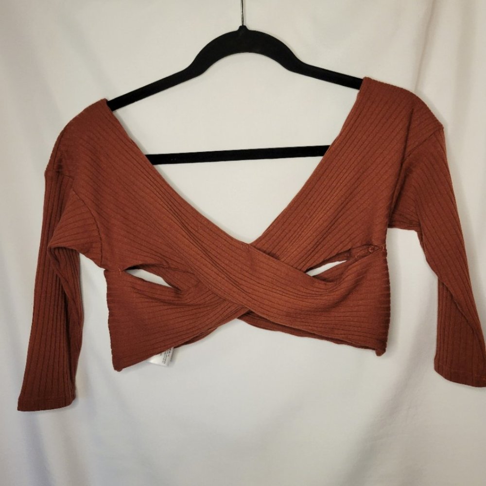 NWT Urban Outfitters Kimchi Blue Crop Top